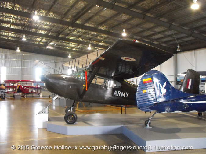 Australian_Army_Flying_Museum_Oakey_2010_04_GrubbyFingers