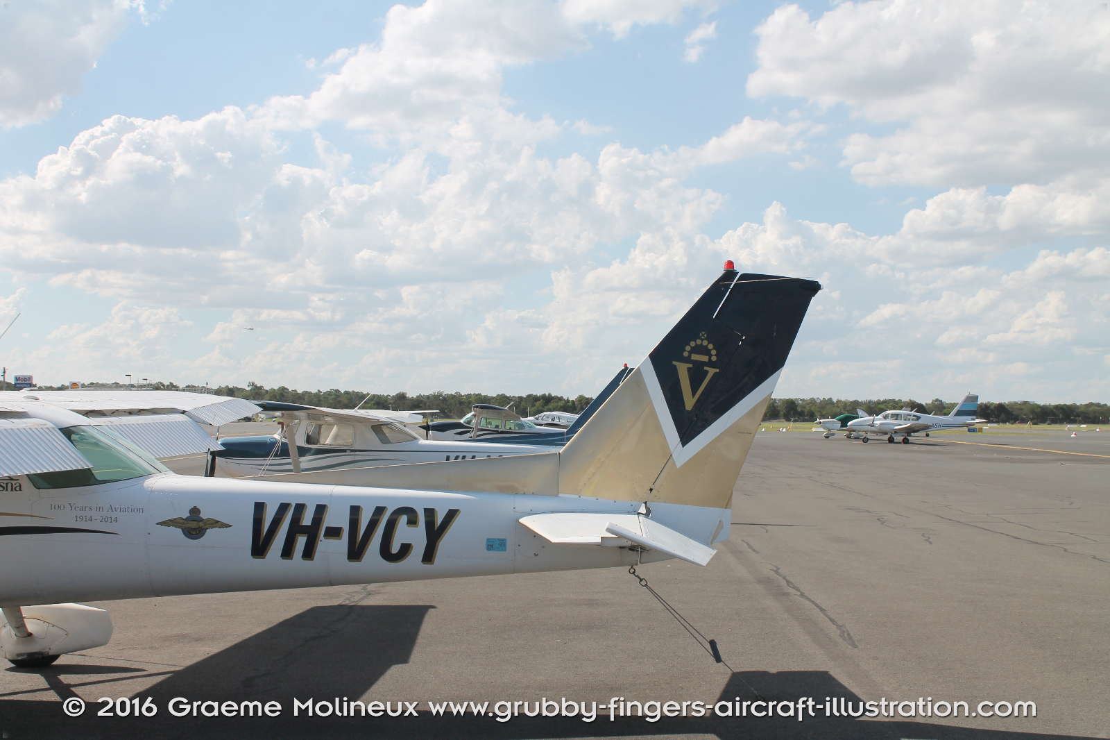 Cessna_152_Walkaround_VH-VCY_RVAC_2016_23_GraemeMolineux