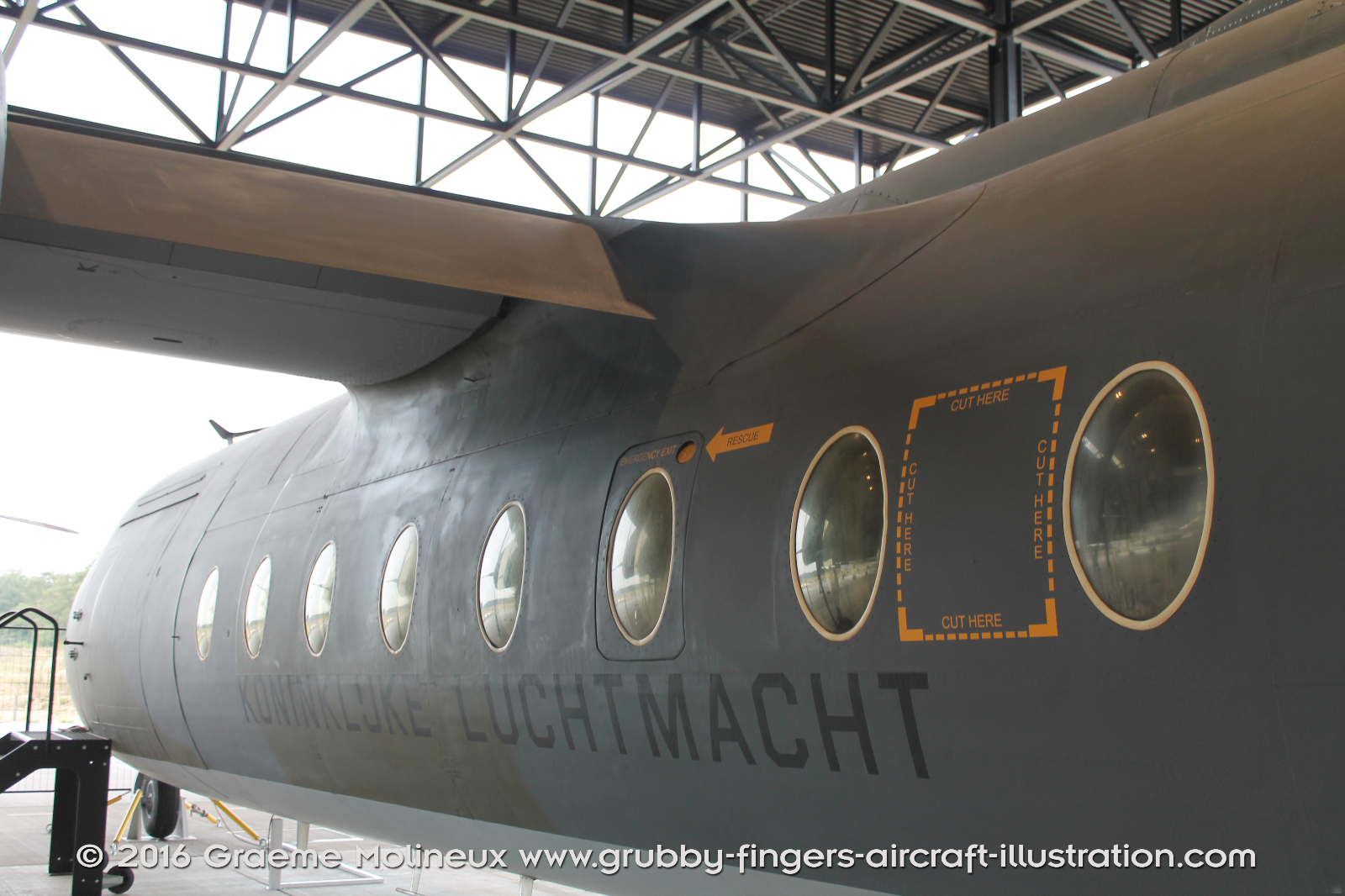 Fokker_F-27_Troopship_C_10_Netherlands_2015_020_GraemeMolineux