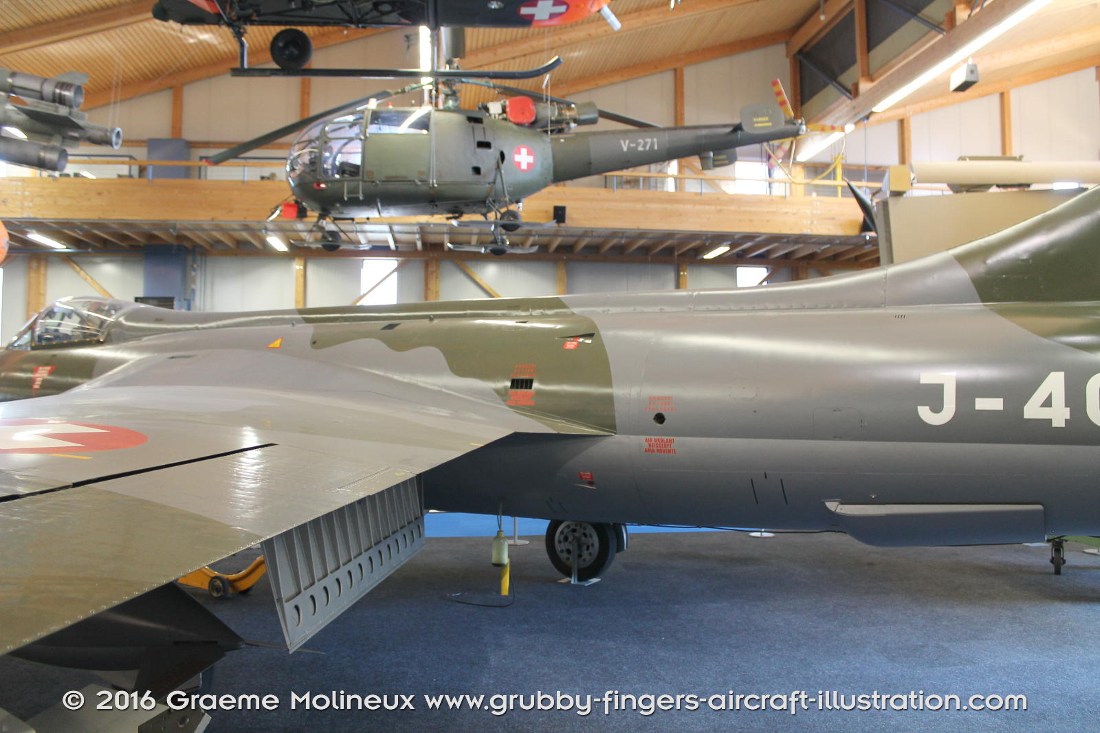 HAWKER_Hunter_J-4001_Swiss_Air_Force_Museum_2015_19_GrubbyFingers