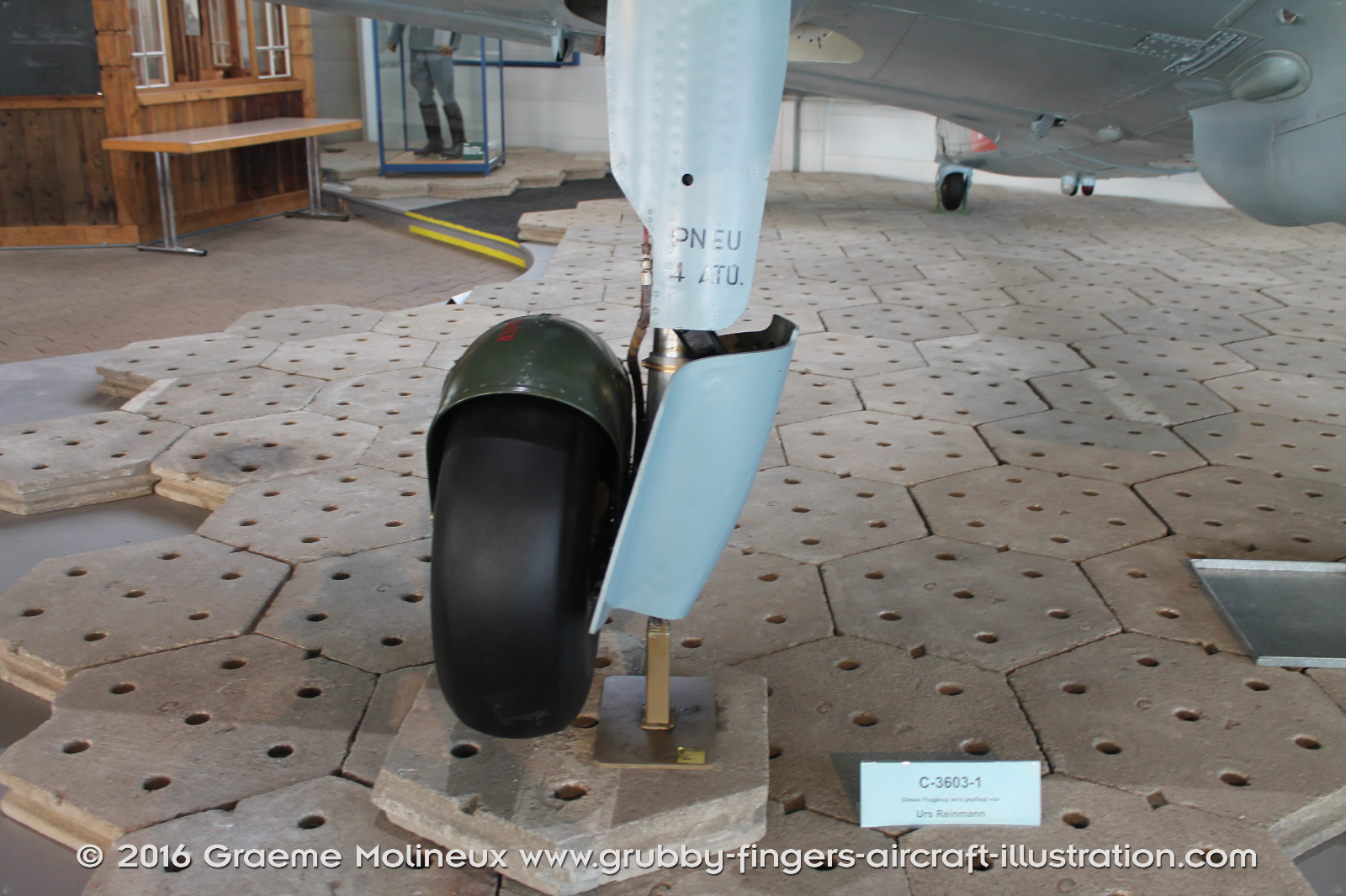 K+W_C-36_C-534_Swiss_Air_Force_Museum_2015_27_GrubbyFingers