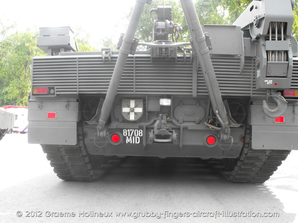 Leopard_2_ARV_Singapore_walkaround_022
