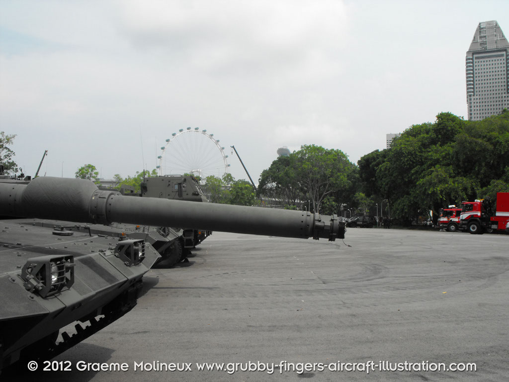Leopard_2_MBT_Singapore_walkaround_012