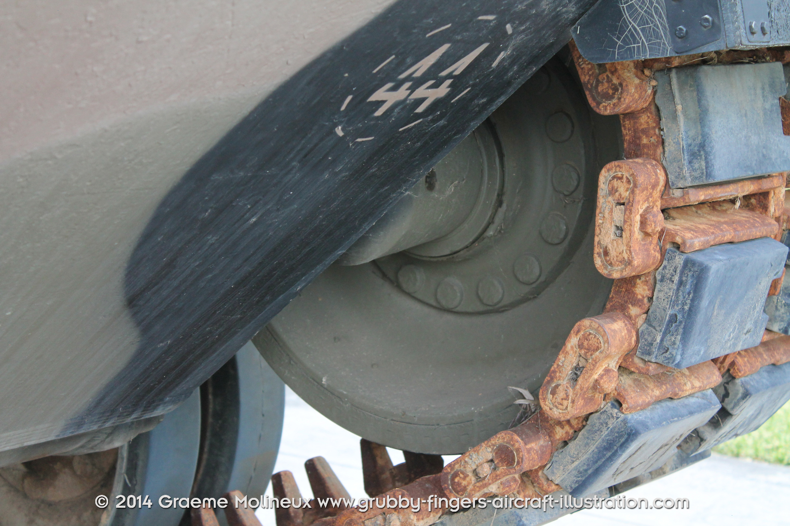 Leopard_AS1_Tank_Walkaround_27747_Jeriderie_2014_26_GrubbyFingers