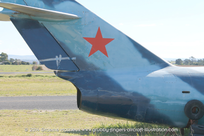 Mikoyan_MiG-15_Walkaround_VH-EKI_Bathurst_2014_06_GrubbyFingers