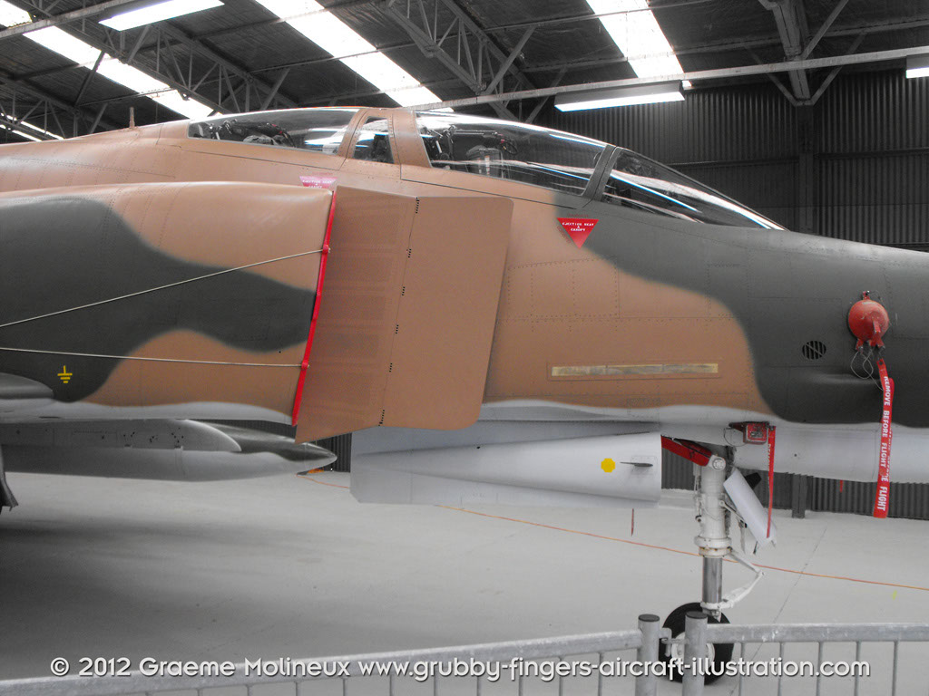McDonnell_Douglas_F4-E_Phantom_97208_RAAF_Museum_walkaround_012