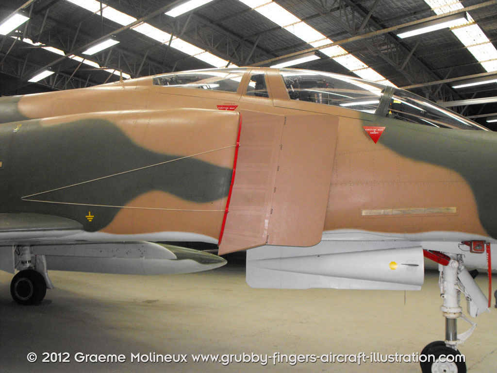 McDonnell_Douglas_F4-E_Phantom_97208_RAAF_Museum_walkaround_045