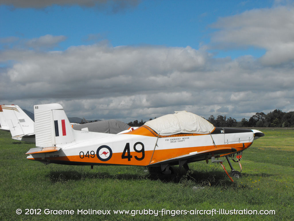 PAC_CT-4_Airtrainer_VH-PTM_Lilydale_011