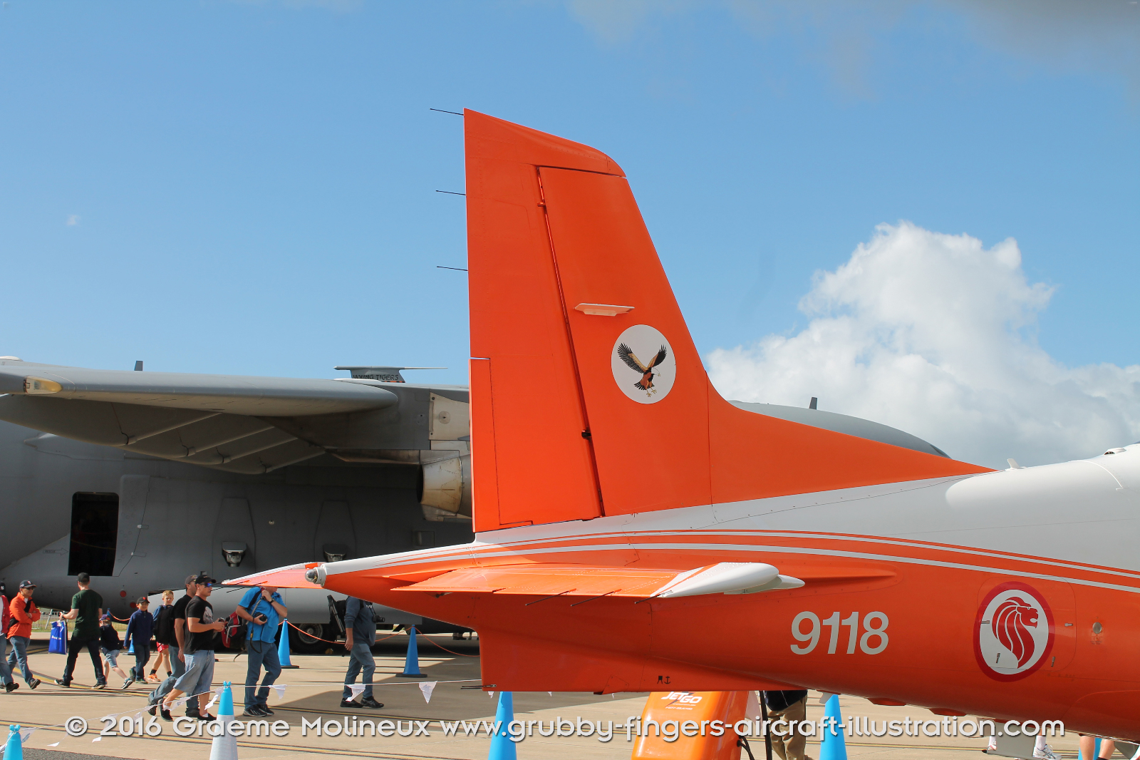 PILATUS_PC-21_9118_RSAF_Avalon_Airshow_2015_14_GrubbyFingers