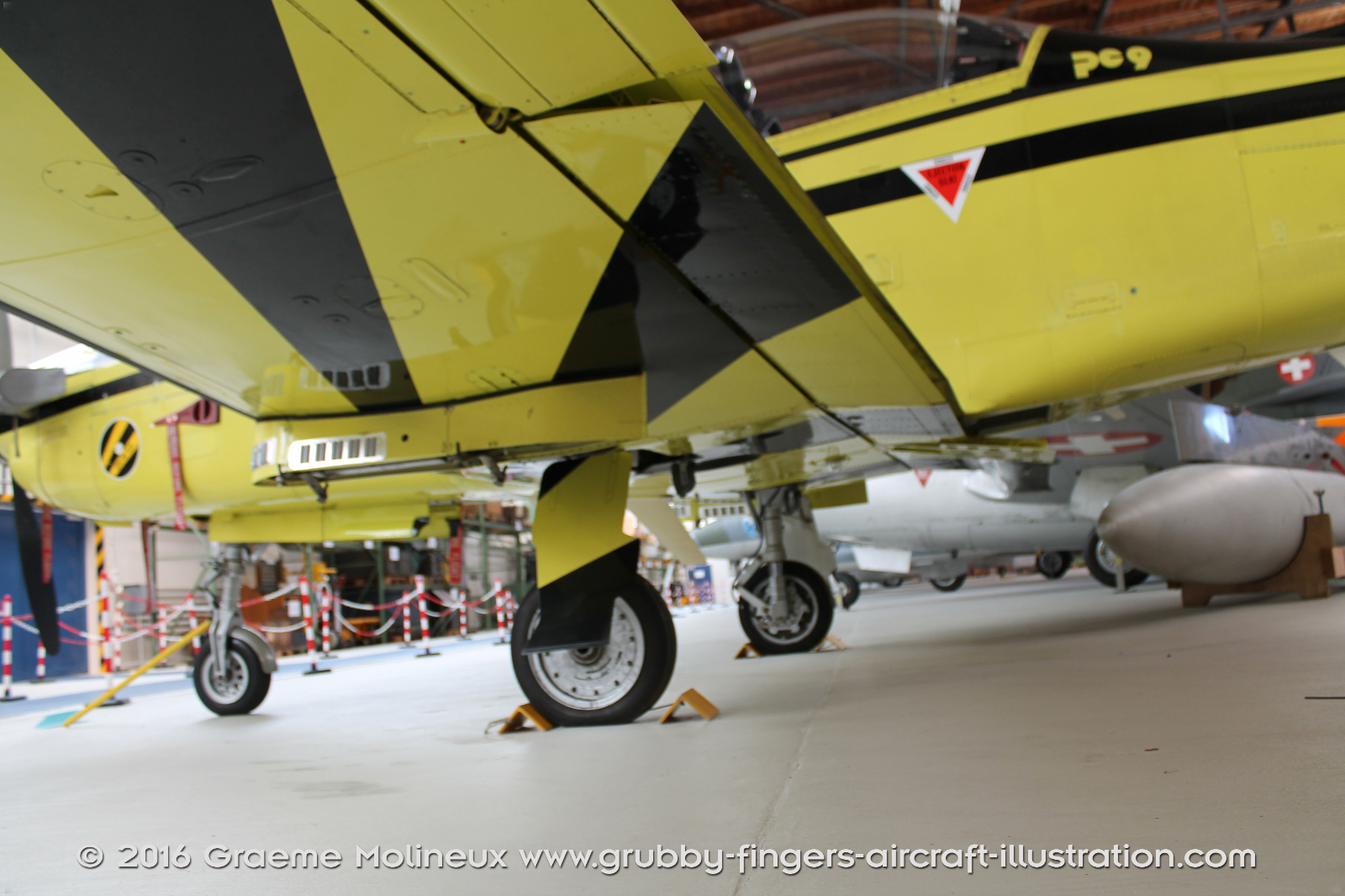 PILATUS_PC-9_C-401_Swiss_Air_Force_Museum_2015_07_GrubbyFingers