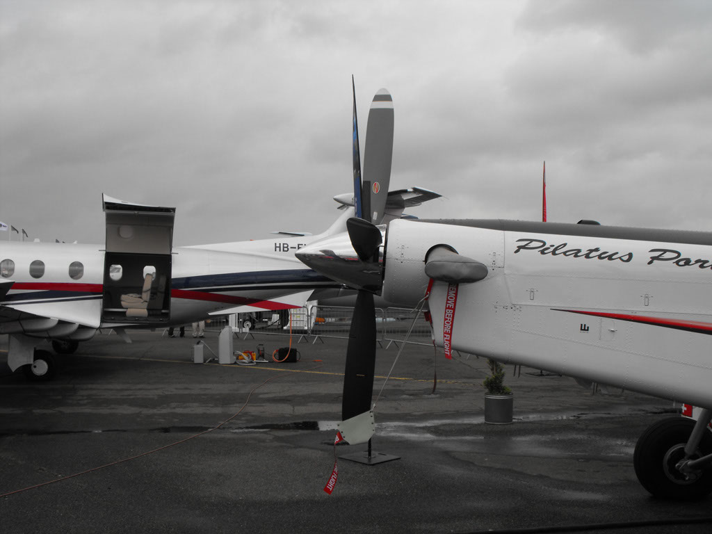 Pilatus_PC-6_Turbo_Porter_HB-FNI021