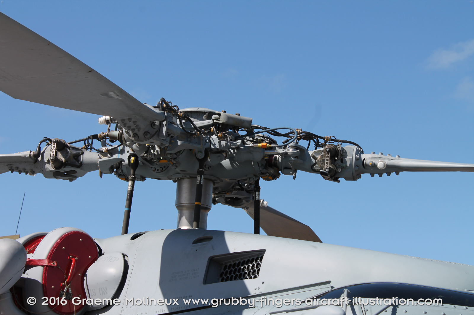 SIKORSKY_MH-60R_Seahawk_N48-005_Avalon_2015_18_GrubbyFingers