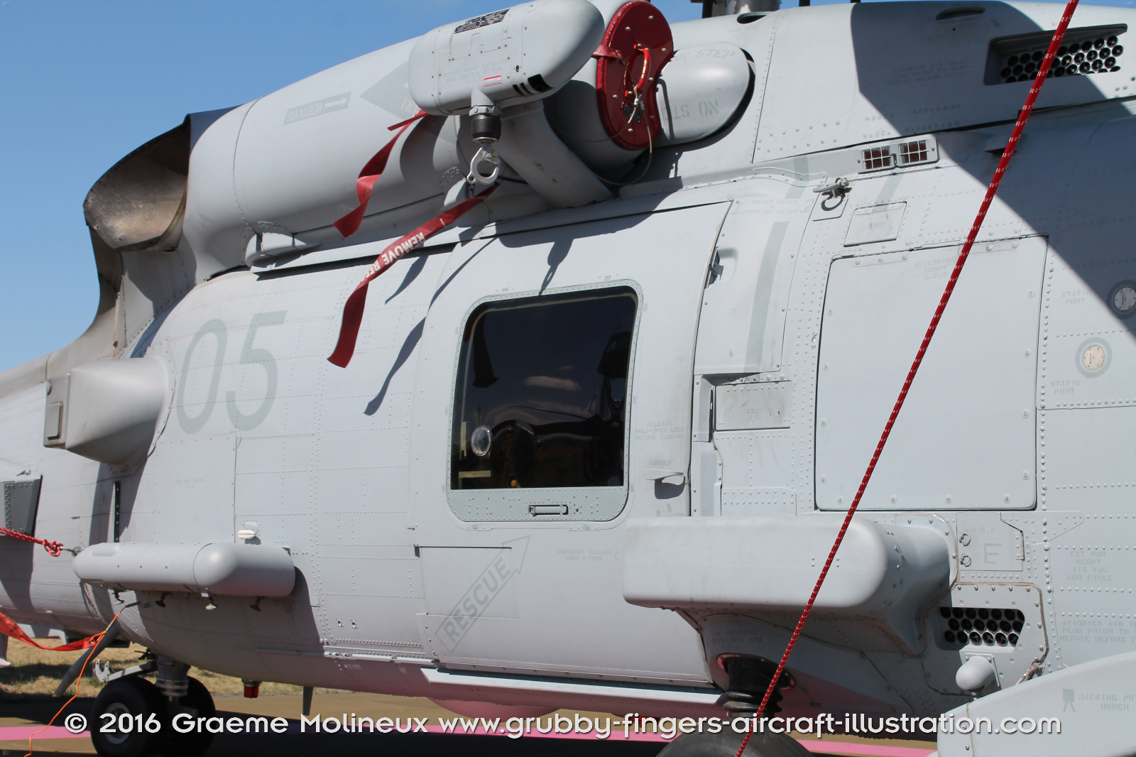 SIKORSKY_MH-60R_Seahawk_N48-005_Avalon_2015_29_GrubbyFingers