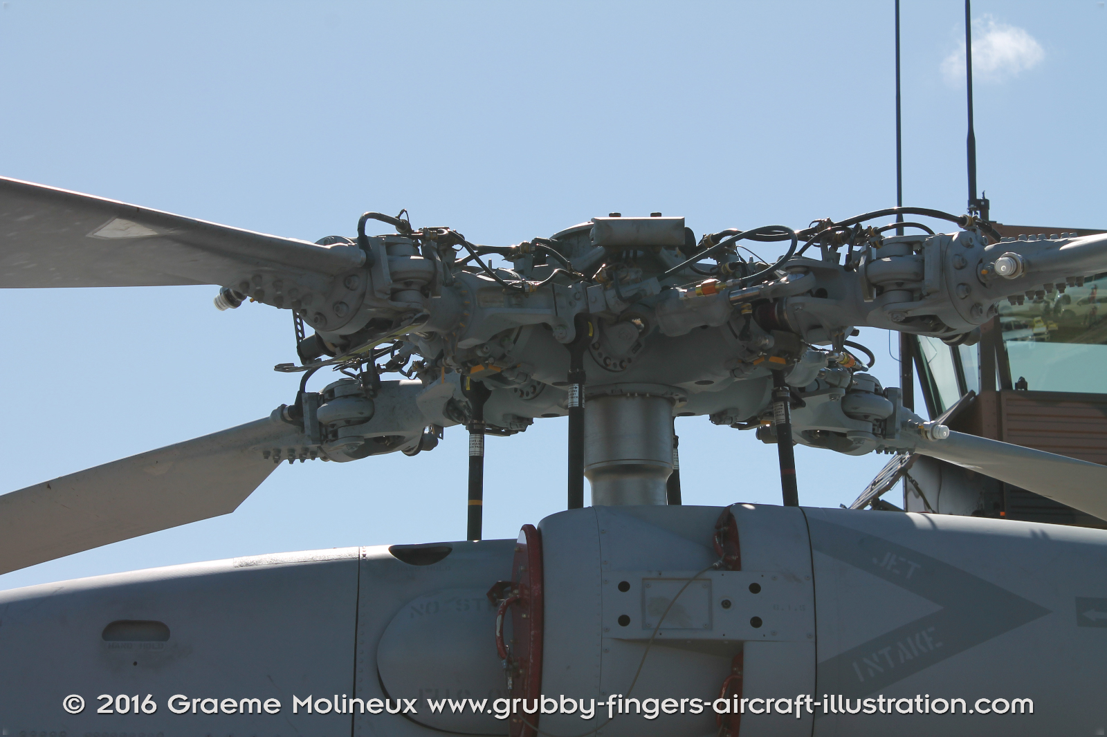 SIKORSKY_MH-60R_Seahawk_N48-005_Avalon_2015_62_GrubbyFingers