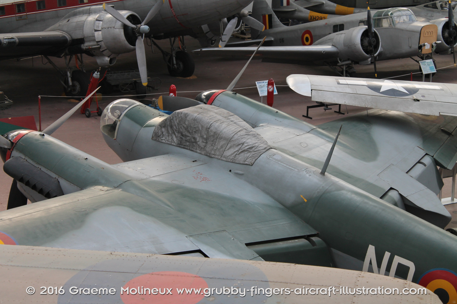 de_Havilland_Mosquito_Walkaround_Mk30_MB-42_Belgian_Air_Force_Museum_2015_02_GraemeMolineux