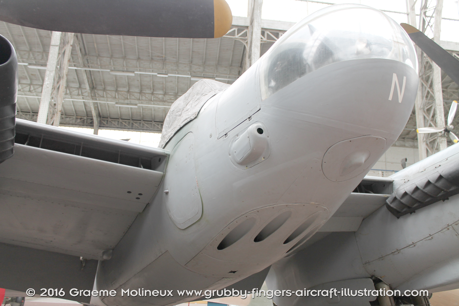 de_Havilland_Mosquito_Walkaround_Mk30_MB-42_Belgian_Air_Force_Museum_2015_18_GraemeMolineux