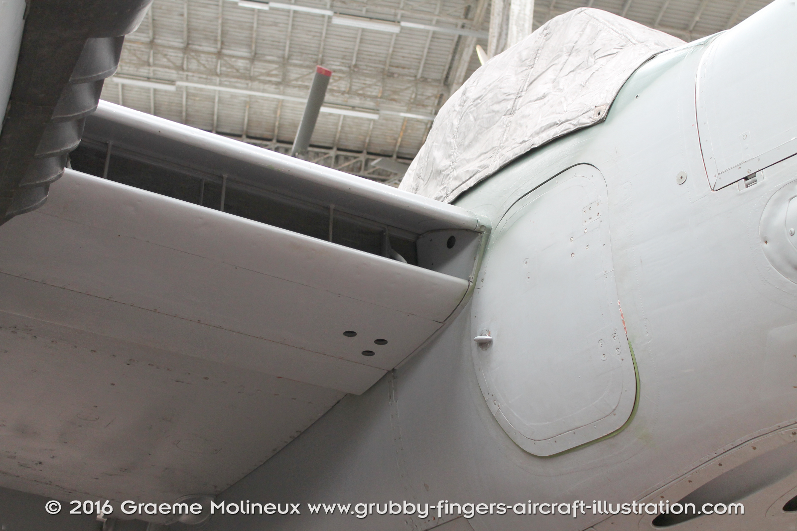 de_Havilland_Mosquito_Walkaround_Mk30_MB-42_Belgian_Air_Force_Museum_2015_20_GraemeMolineux