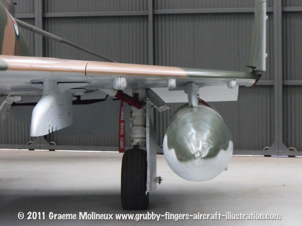 mdd_f-4e_phantom_ii_97208_raaf_museum_point_cook_2010_04