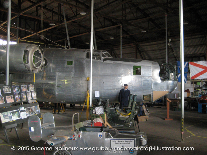 B-24_MEMORIAL_WERRIBEE_18_GrubbyFingers