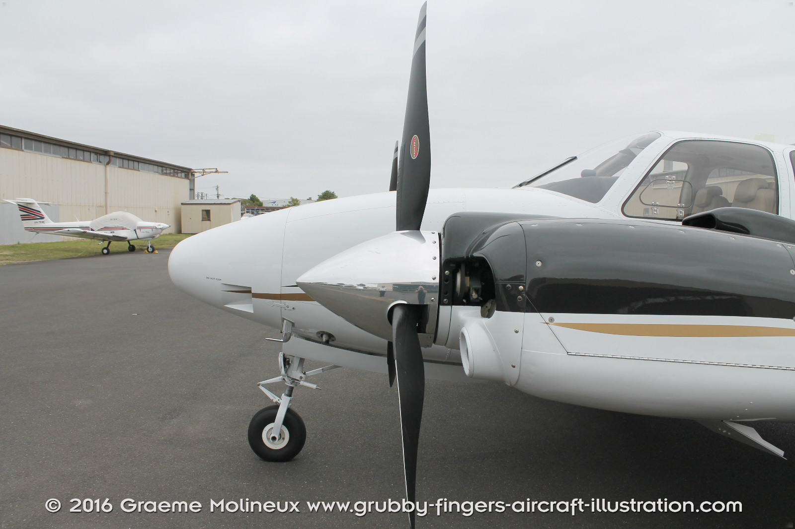 BEECHCRAFT%20-%20BARON%20G58%20-%20WALKAROUND%20-%20VH-WGU%20-%20MOORABBIN%202016%20-%20023%20-%20GrubbyFingers