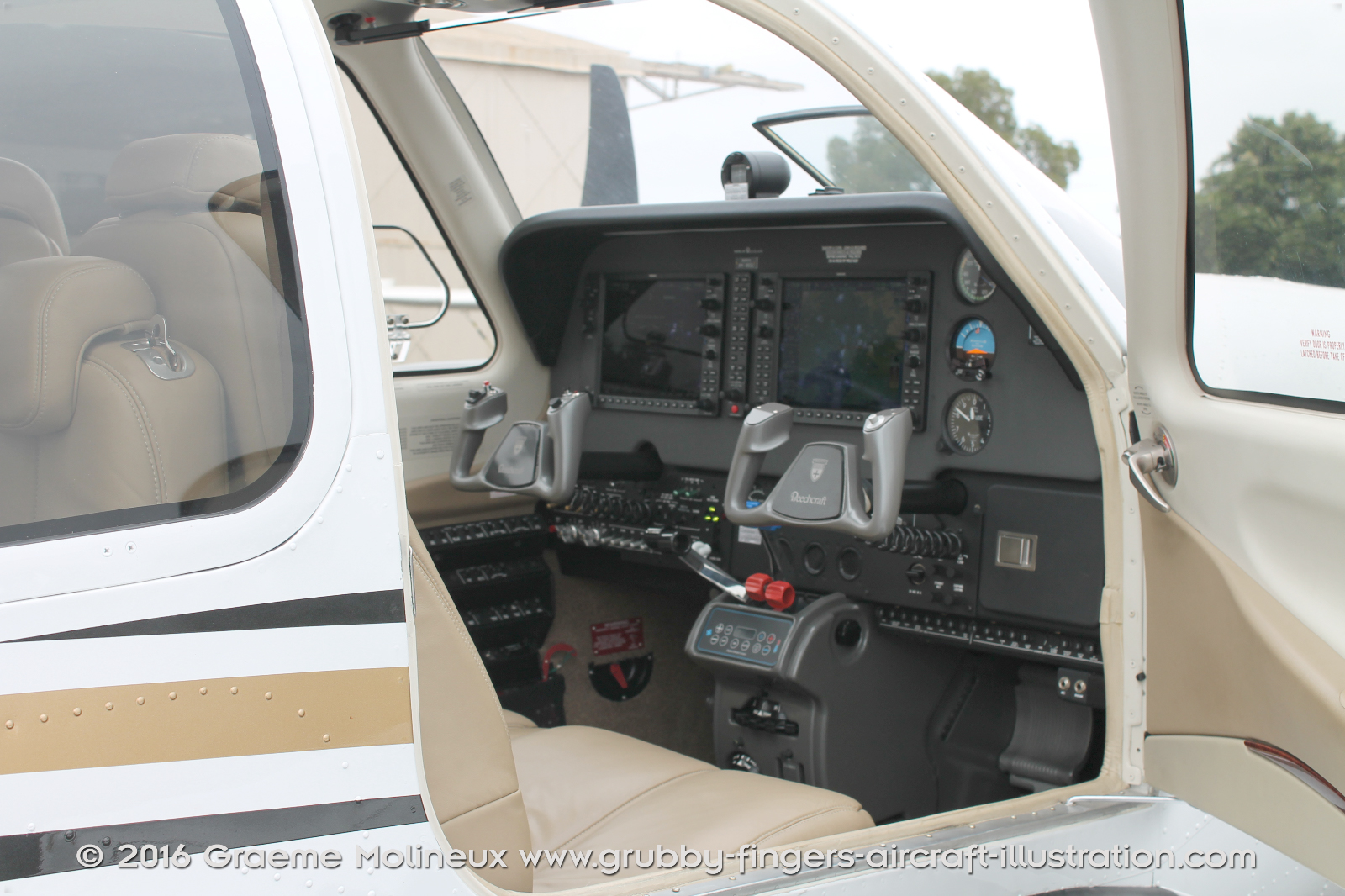 BEECHCRAFT%20-%20BARON%20G58%20-%20WALKAROUND%20-%20VH-WGU%20-%20MOORABBIN%202016%20-%20108%20-%20GrubbyFingers