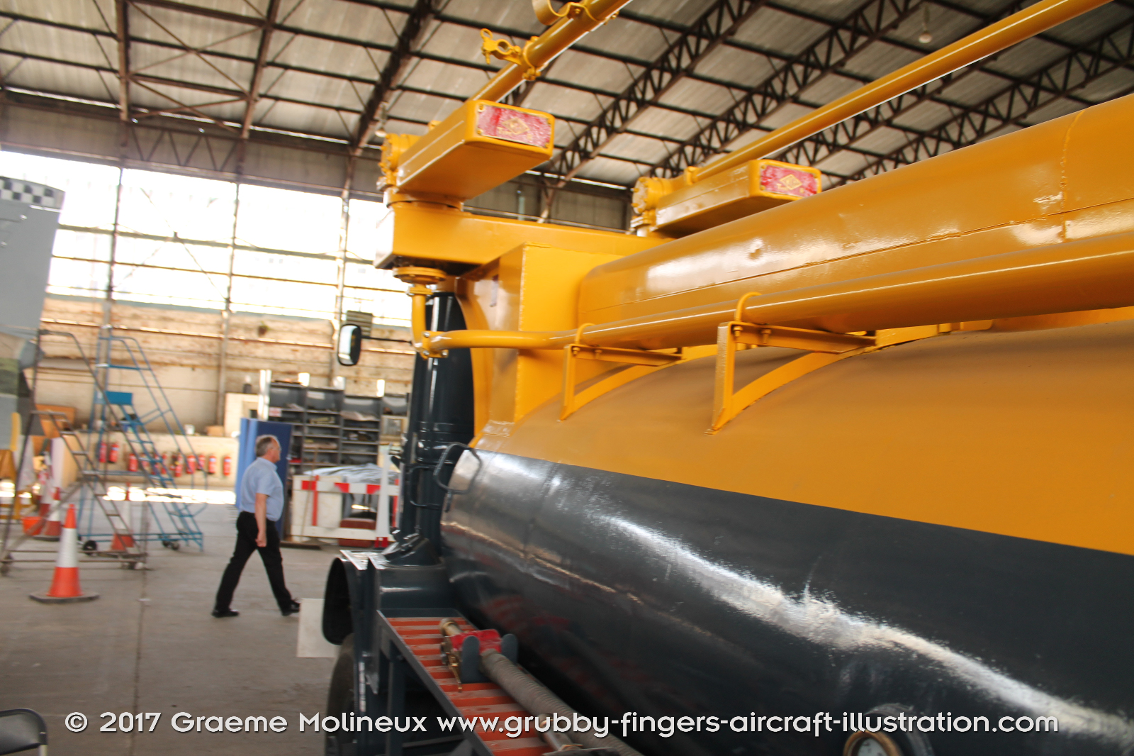 Bedford%20QL%20Refuelling%20Truck%20Walkaround%20RAF206180%20UAS%202017%20083%20Graeme%20Molineux