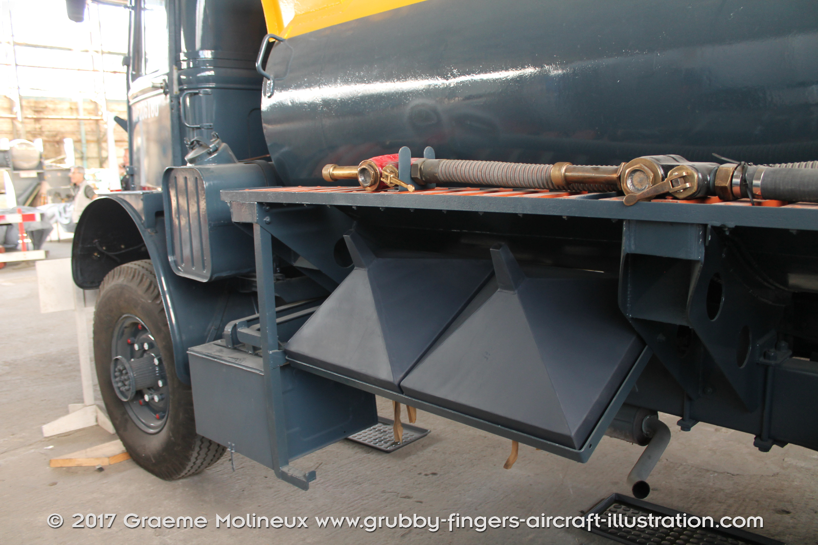 Bedford%20QL%20Refuelling%20Truck%20Walkaround%20RAF206180%20UAS%202017%20084%20Graeme%20Molineux