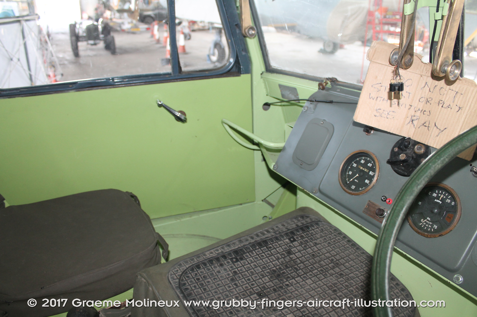 Bedford%20QL%20Refuelling%20Truck%20Walkaround%20RAF206180%20UAS%202017%20110%20Graeme%20Molineux