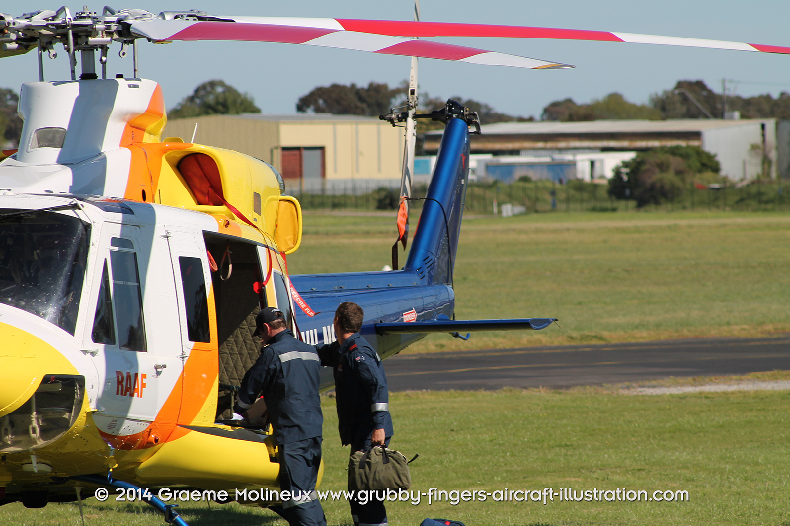 %_tempFileNameBell_412_VH-NSV_CHC_Moorabbin_06_GrubbyFingers%