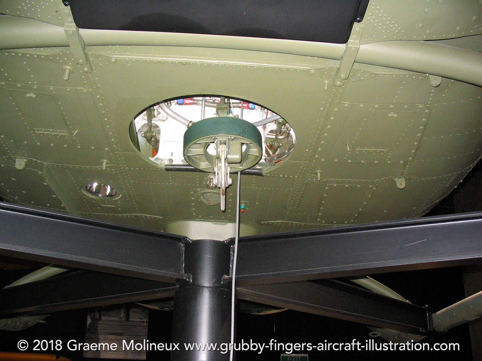 %_tempFileNameBell%20UH-1B%20A2-1020%20RAAF%20Point%20Cook%202007%2004%20GraemeMolineux%