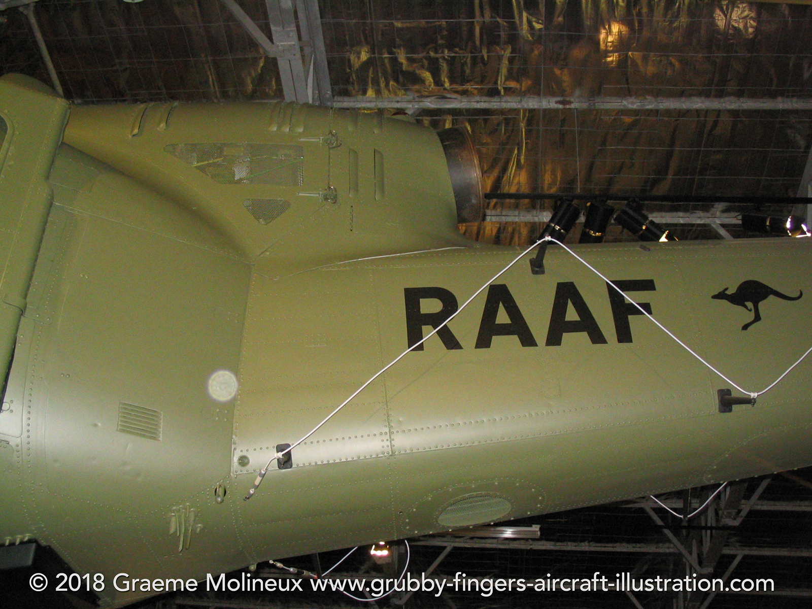 %_tempFileNameBell%20UH-1B%20A2-1020%20RAAF%20Point%20Cook%202007%2040%20GraemeMolineux%