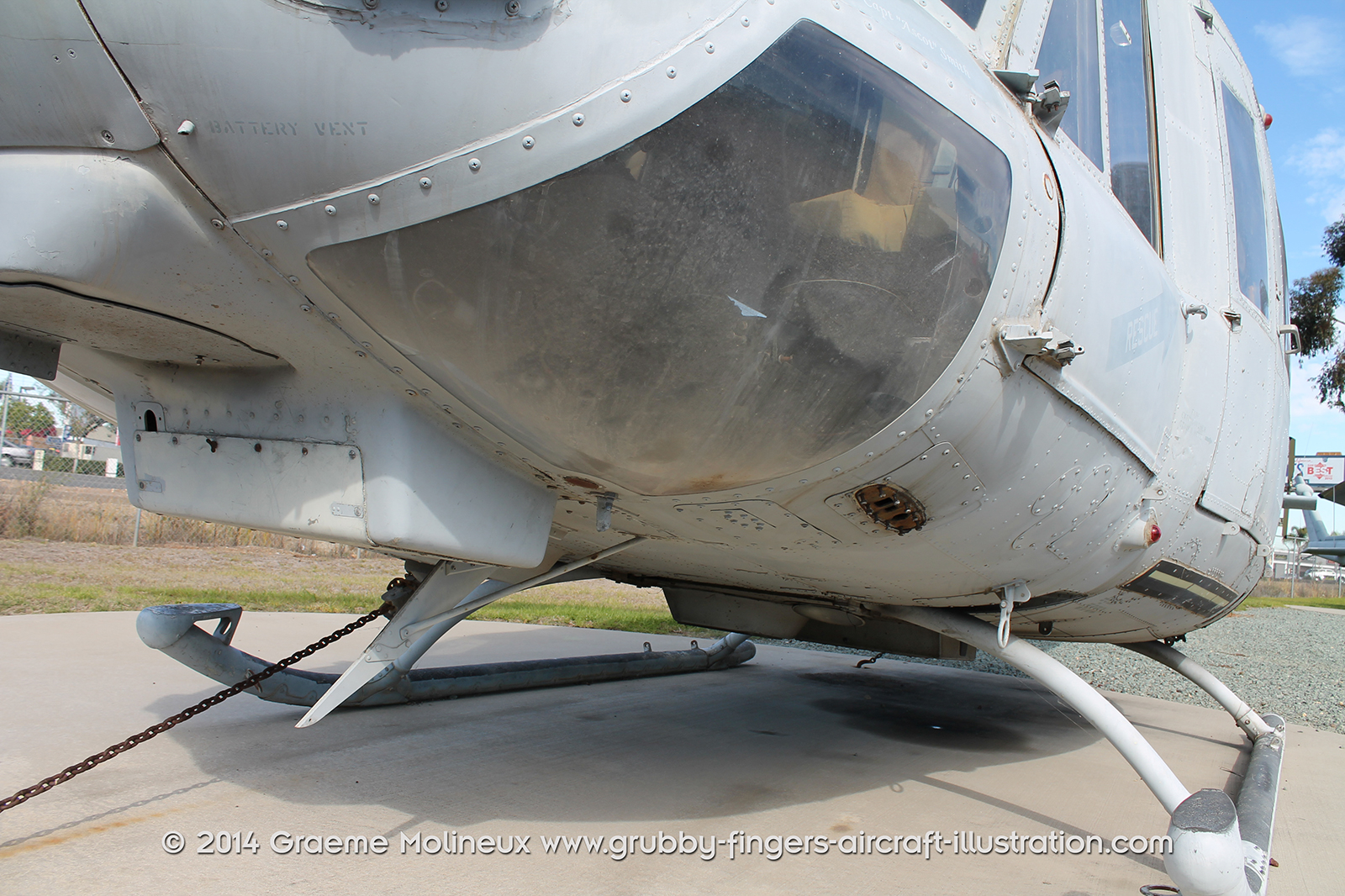 %_tempFileNameBell_UH-1N_159198_USMC_Miramar_Walkaround_014_GrubbyFingers%