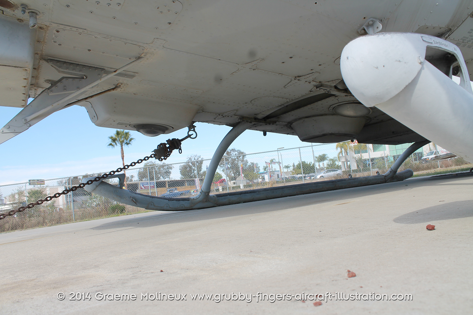%_tempFileNameBell_UH-1N_159198_USMC_Miramar_Walkaround_018_GrubbyFingers%