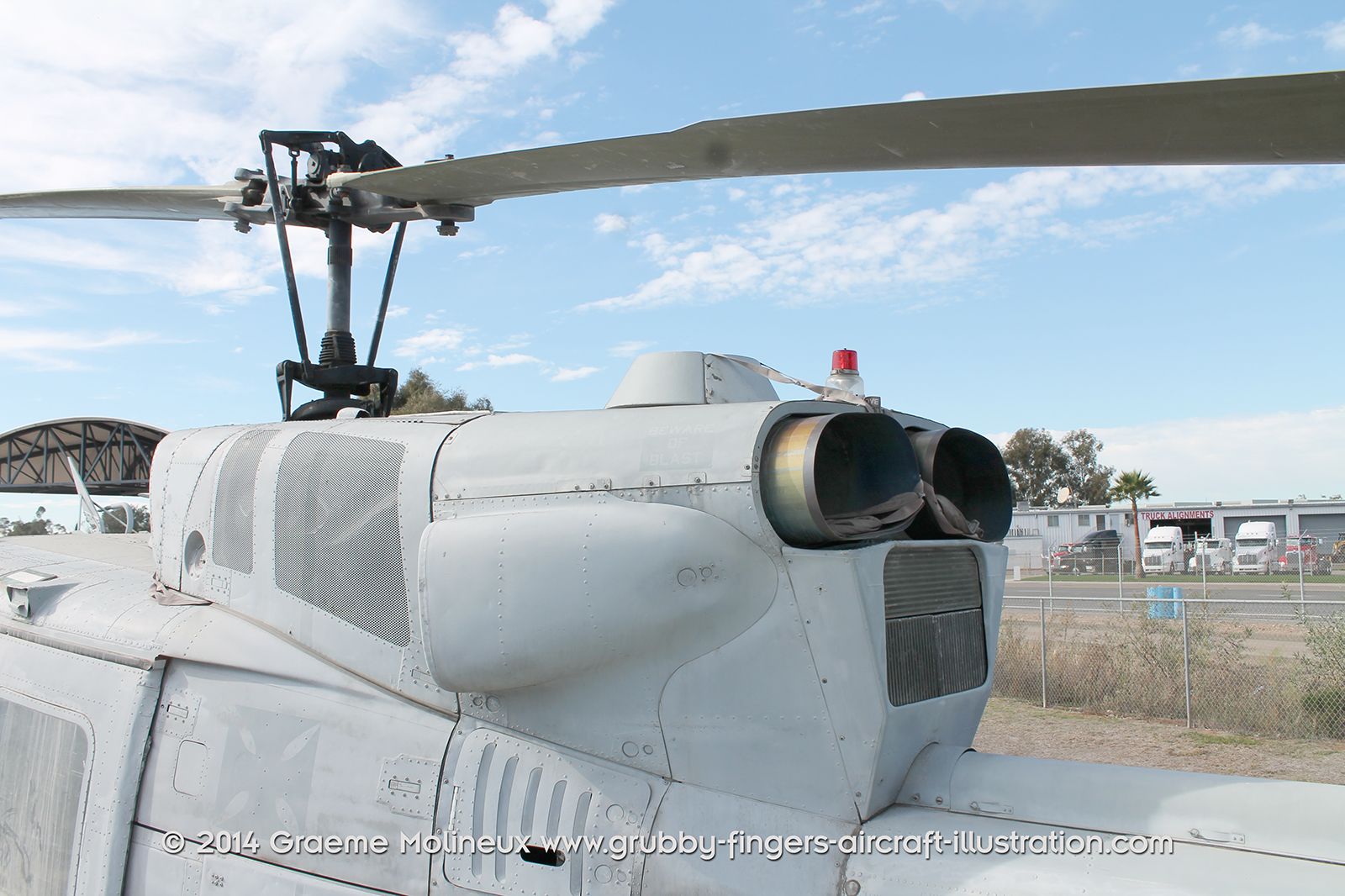 %_tempFileNameBell_UH-1N_159198_USMC_Miramar_Walkaround_039_GrubbyFingers%