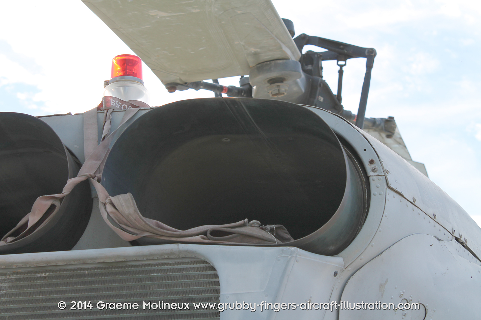 %_tempFileNameBell_UH-1N_159198_USMC_Miramar_Walkaround_069_GrubbyFingers%