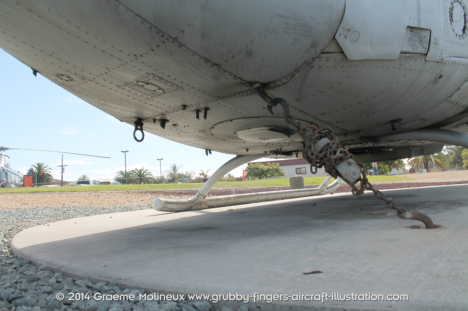 %_tempFileNameBell_UH-1N_159198_USMC_Miramar_Walkaround_077_GrubbyFingers%