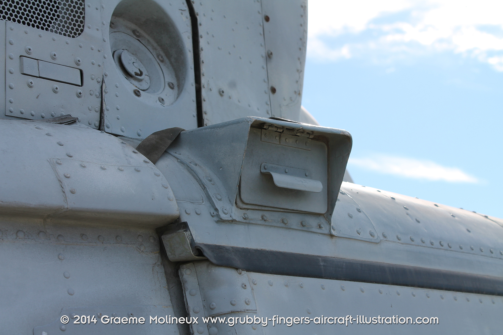 %_tempFileNameBell_UH-1N_159198_USMC_Miramar_Walkaround_080_GrubbyFingers%