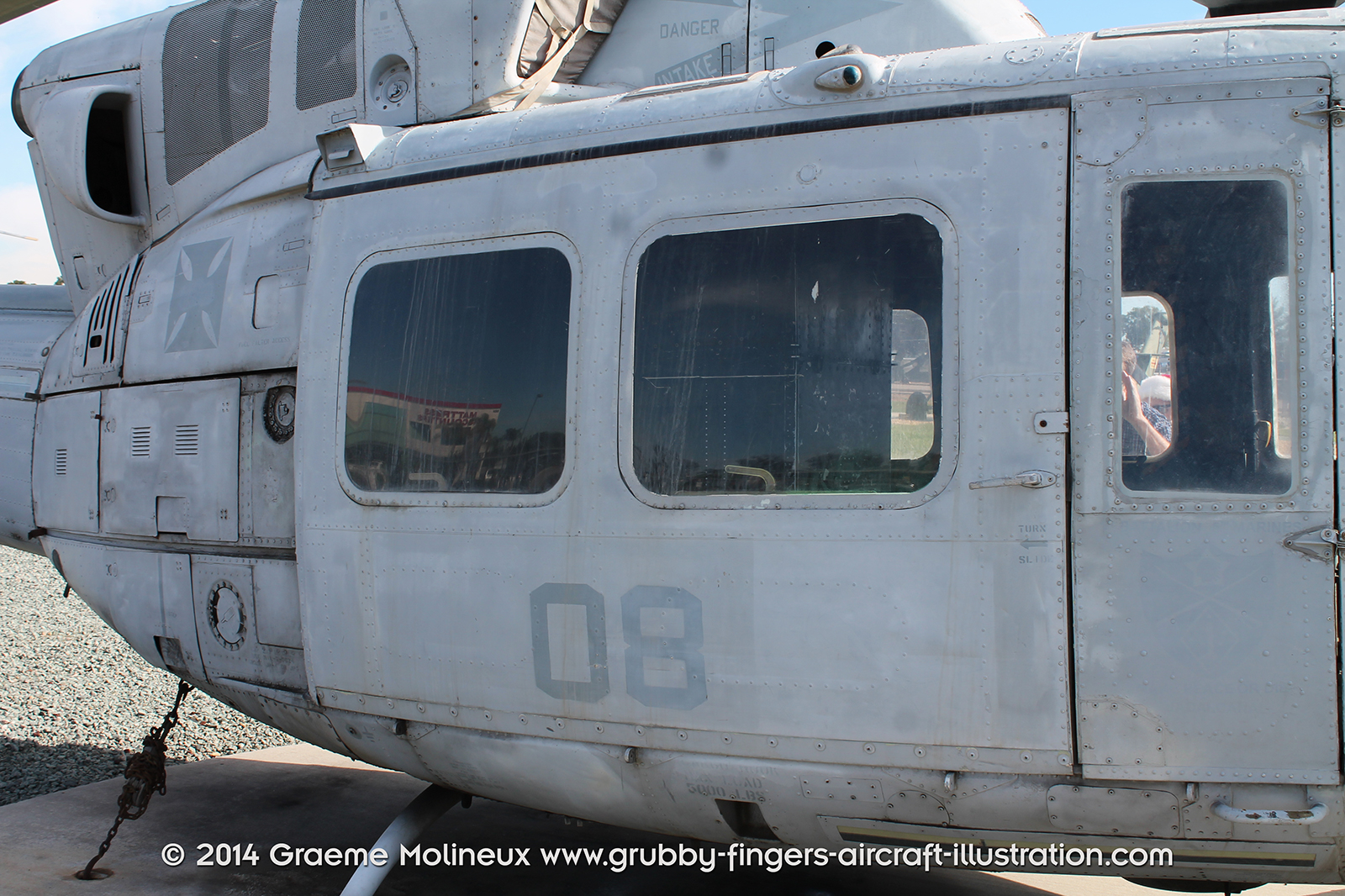 %_tempFileNameBell_UH-1N_159198_USMC_Miramar_Walkaround_084_GrubbyFingers%