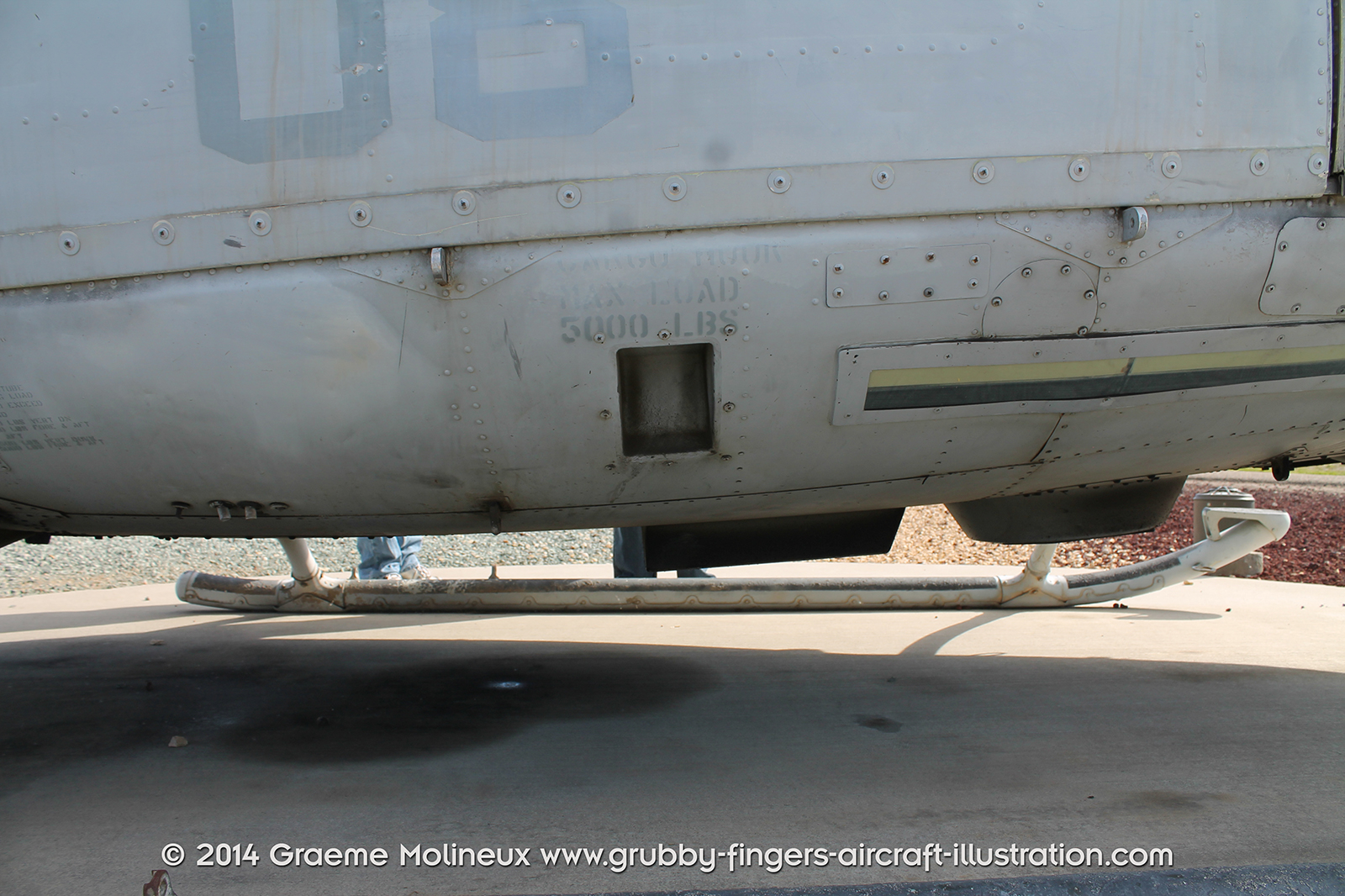 %_tempFileNameBell_UH-1N_159198_USMC_Miramar_Walkaround_088_GrubbyFingers%