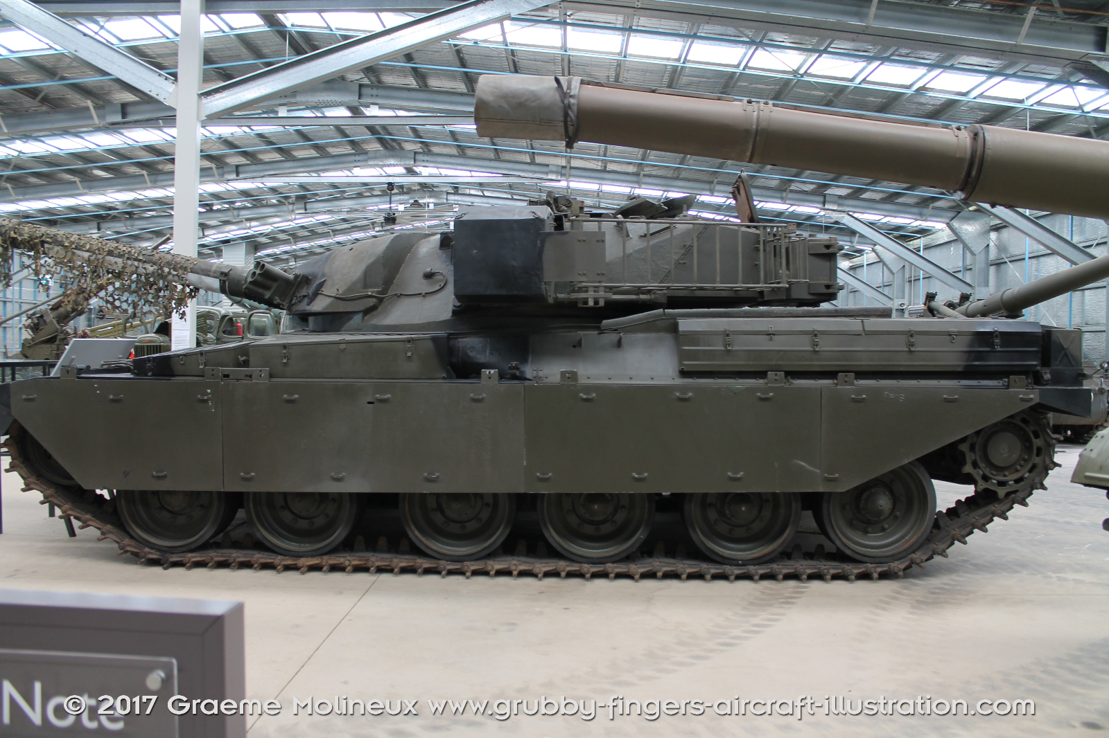 Chieftan%20MBT%20Walkaround%20British%20Army%20AAAM%20Cairns%202016%20009%20Graeme%20Molineux