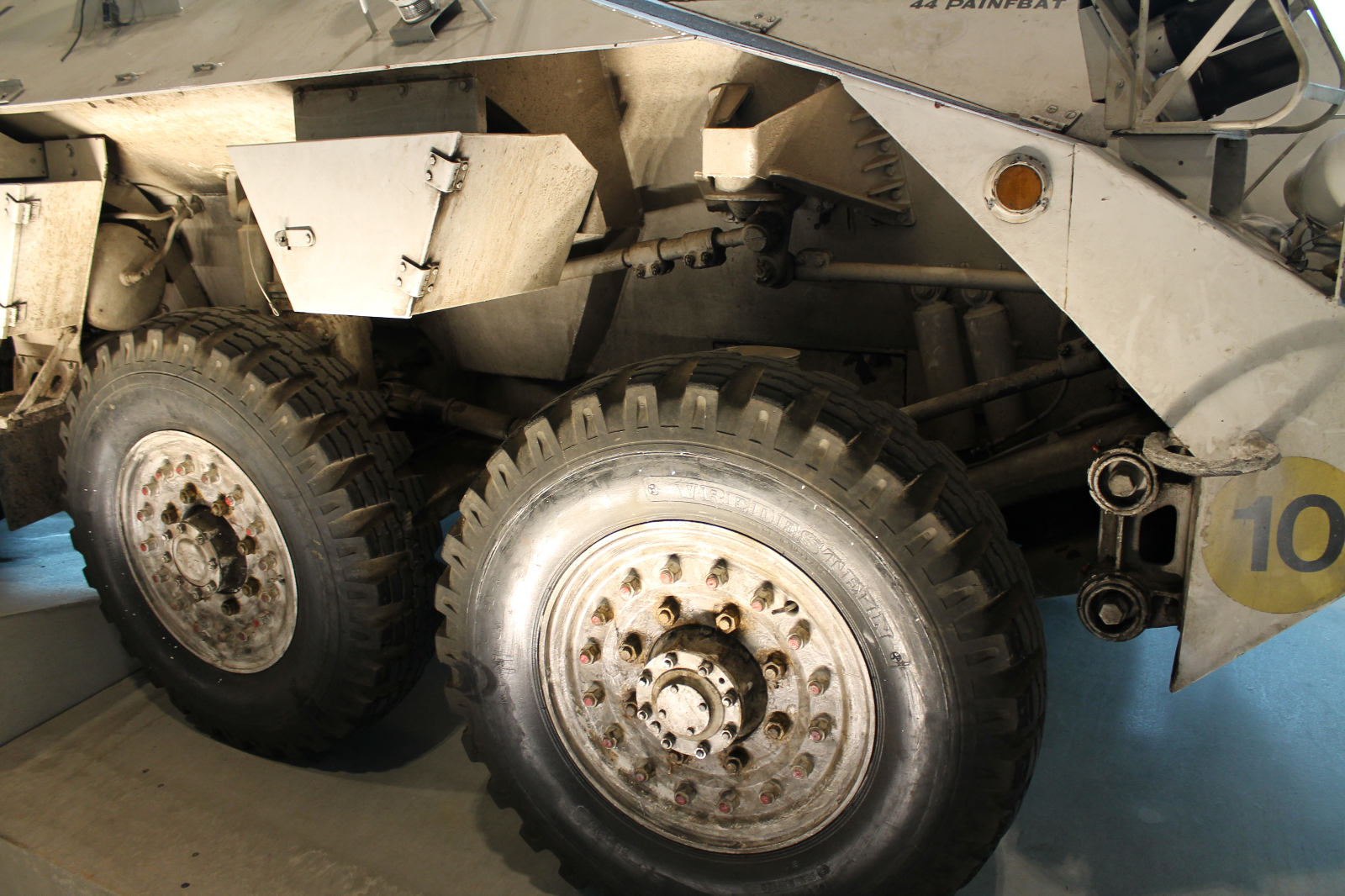 DAF%20YP-408%20APC%20Walkaround%20KN%2085-88%20Netherlands%202015%20%2028%20Graeme%20Molineux
