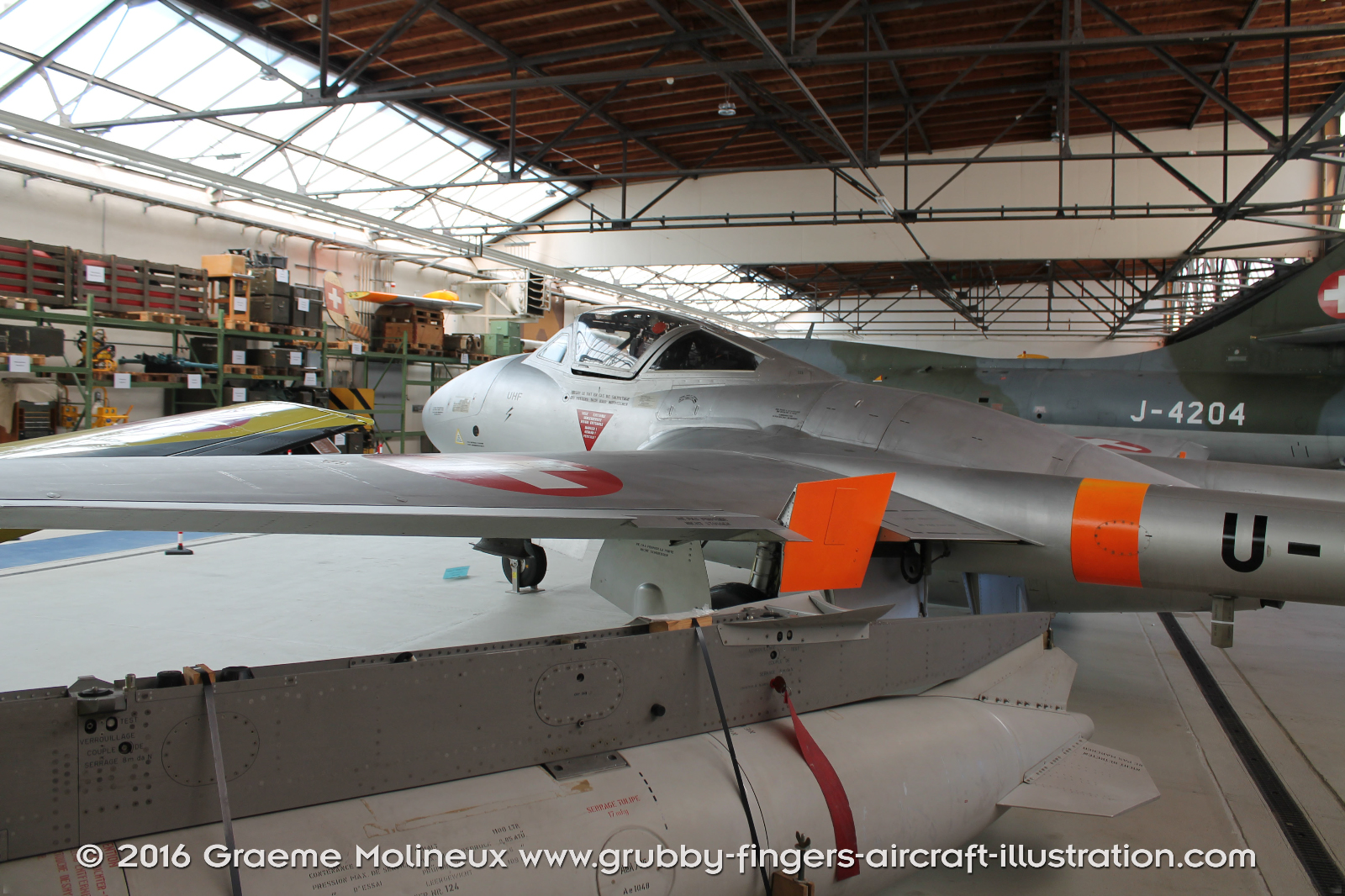 DE%20HAVILLAND%20-%20DH.115%20VAMPIRE%20TRAINER-%20WALKAROUND%20-%20U-1224J%20-%20SWISS%20-%202015%20-%2001%20-%20GrubbyFingers