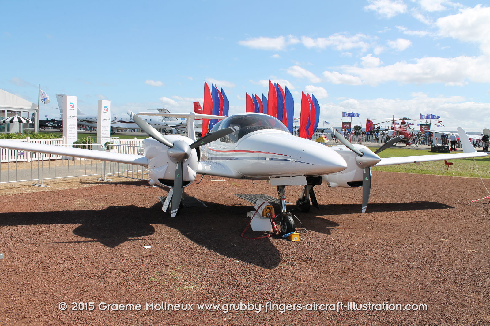 DIAMOND%20-%20DA-42%20TWIN%20STAR%20-%20VH-VMX%20-%20AVALON%202015%20-%2002%20-%20GrubbyFingers