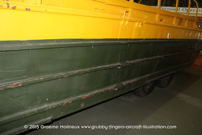 DUKW%20Walkaround%20144958%20Army%20Bandiana%202014%2023_GrubbyFingers