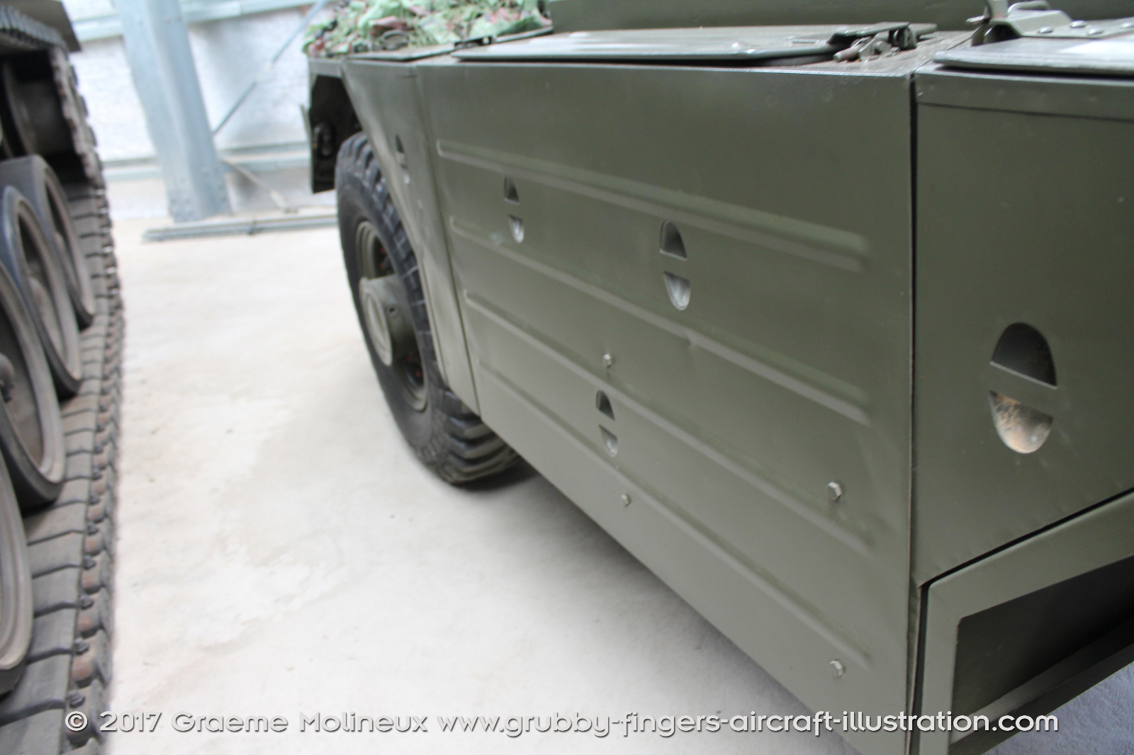 Daimler%20Ferret%20Scout%20Car%20MkII%20Walkaround%2002%20CC%2071%20British%20Army%20AAAM%202016%2043%20Graeme%20Molineux