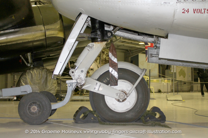 Gloster_Meteor_F8_Walkaround_VZ467_A77-851_VH-MBX_Temora_2014_09_GrubbyFingers