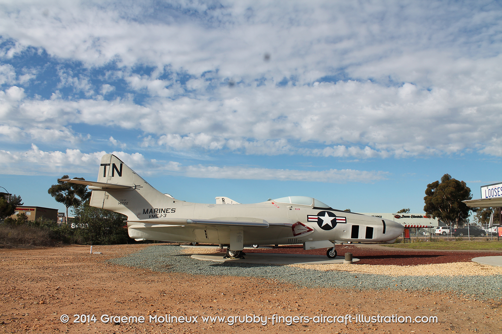%_tempFileNameGrumman_F9F-8P_Cougar_141722_USMC_Miramar_Walkaround_02_GrubbyFingers%
