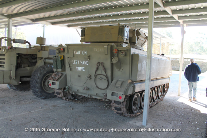 M113%20MRV%20Walkaround%2015155%20Christine%20ARMY%20Bandiana%202014%2005%20GrubbyFingers