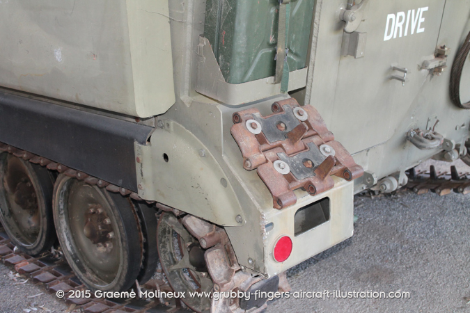 M113%20MRV%20Walkaround%2015155%20Christine%20ARMY%20Bandiana%202014%2013%20GrubbyFingers