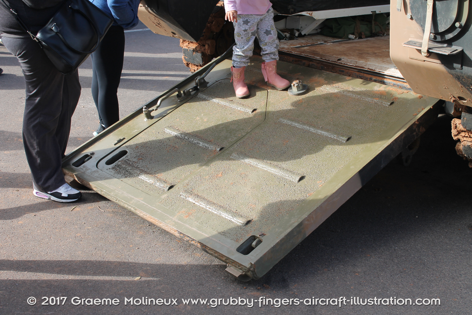 M113AS4%20APC%20296577%20Army%20Port%20Agusta%202016%2011%20Graeme%20Molineux